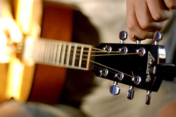 Hướng Dẫn Học Đánh Đàn Guitar Cơ Bản: Các Bài Học Cho Người Mới Bắt Đầu (Phần 2) | Học Gì Đây?