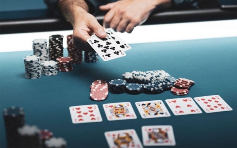 Poker 5 lá: Hướng dẫn cách chơi bài poker 5 lá chuẩn 2023