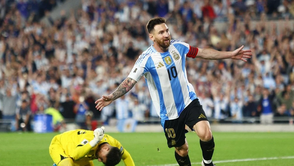 Lionel Messi lập hat-trick giúp Argentina giành chiến thắng 'hủy diệt' | Vietnam+ (VietnamPlus)