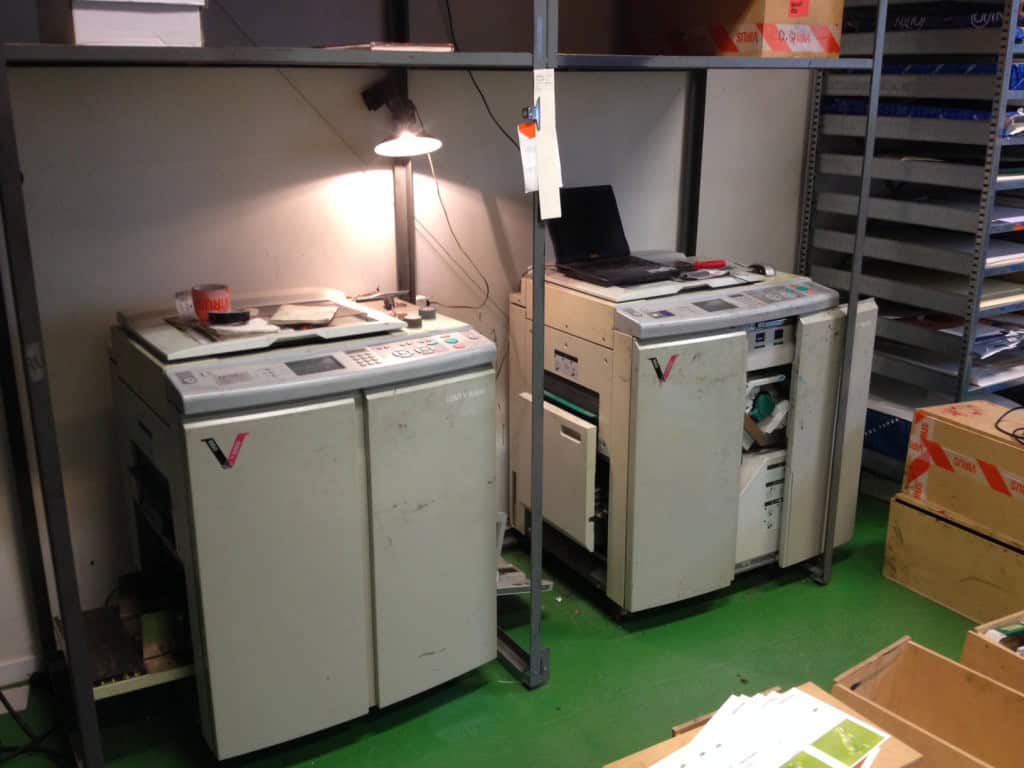 Tôi nên mua máy photocopy mới hay đã qua sử dụng?