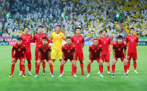 Luật bóng đá 11 người mới nhất theo tiêu chuẩn FIFA và VFF