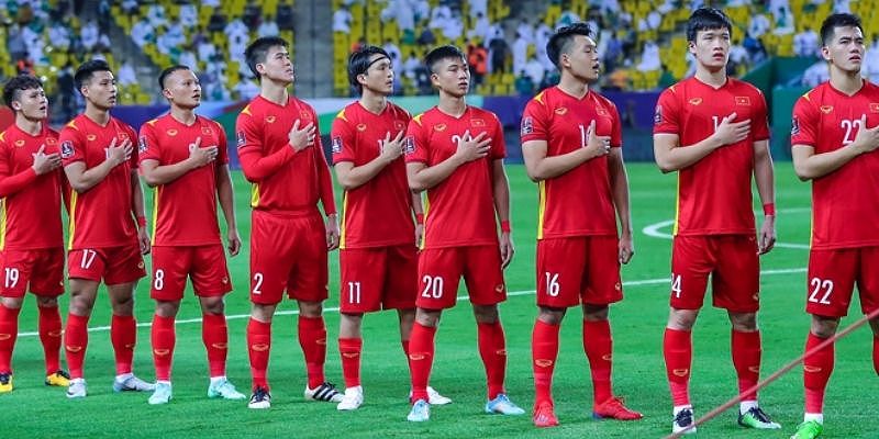 Phân tích sơ đồ chiến thuật 3-4-3 của bóng đá Việt Nam (sơ đồ chiến thuật 343 - Dortmund Việt Nam)