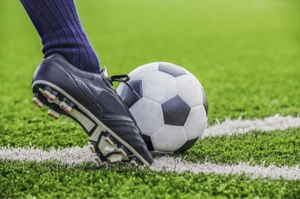 Cách sút bóng bằng mu bàn chân trước như Cr7