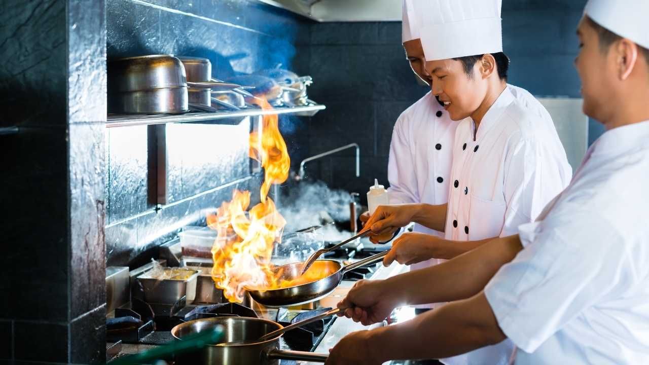 Nguyên tố lửa có tác dụng gì?