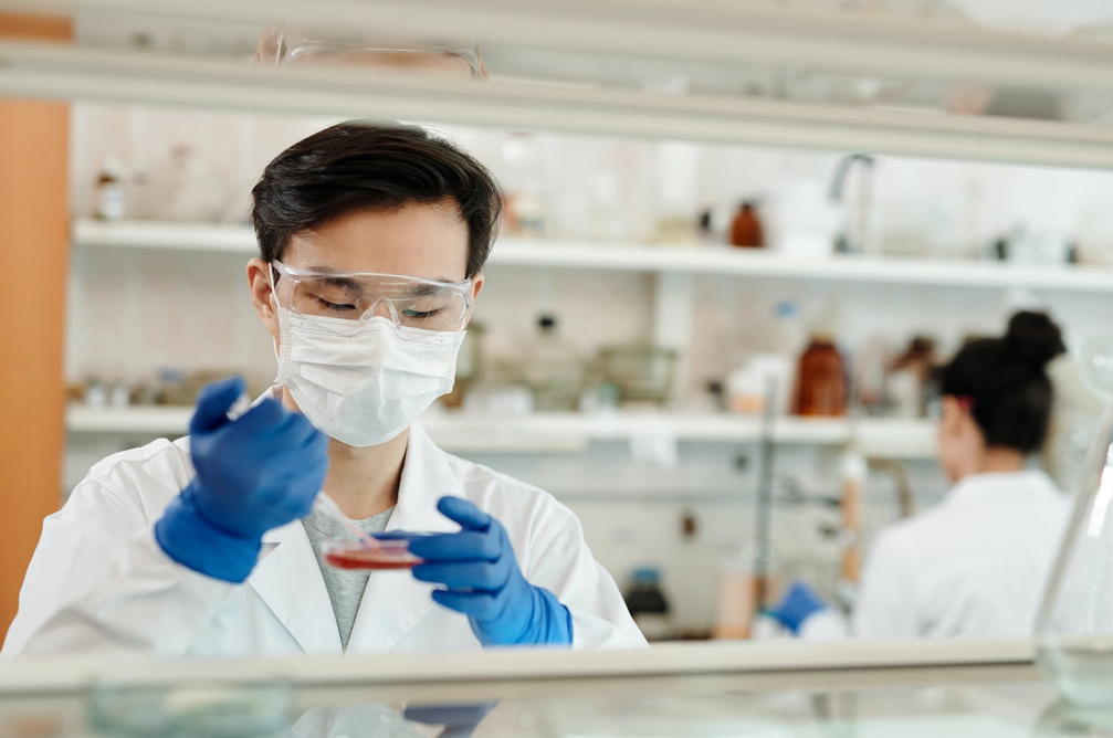 Nhân viên R&D là gì? Giải đáp mọi thắc mắc về ngành R&D.