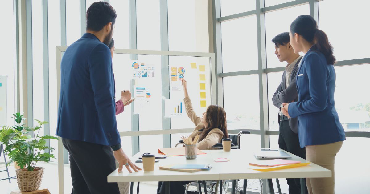 Chiến lược quảng cáo là gì? 6 chiến lược quảng cáo hiệu quả (2025)