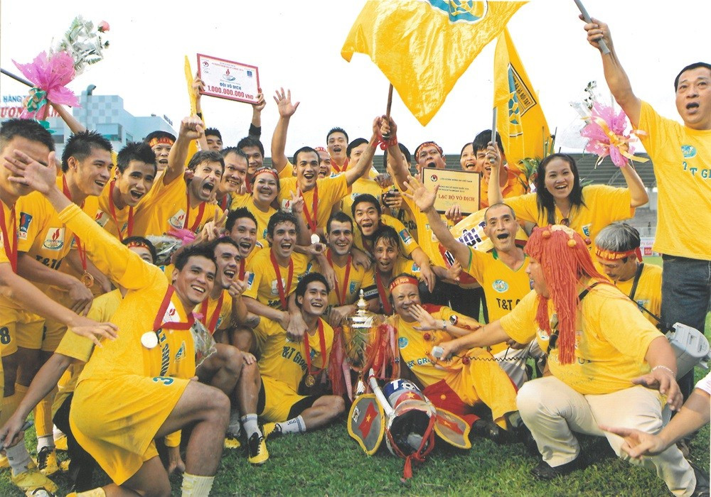 Câu lạc bộ Hà Nội: Gìn giữ giá trị lịch sử và truyền thống bóng đá Việt Nam | Thương gia - Thông tin cập nhật, quan điểm độc lập