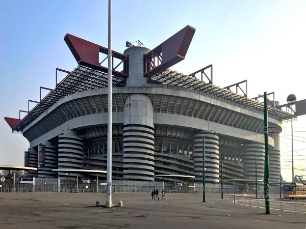 Sân Giuseppe Meazza ở đâu? Thánh địa bóng đá thành Milan