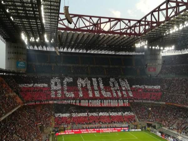 Sân Giuseppe Meazza ở đâu? Thánh địa bóng đá thành Milan