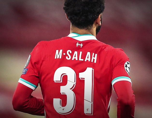 Những số áo đầu tiên của các siêu sao: M30 và CR28