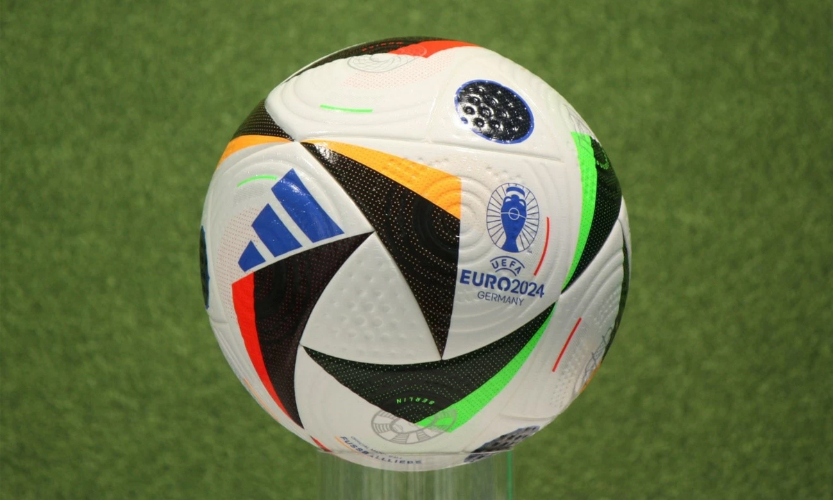 Quả bóng EURO 2024 làm từ mía nhưng giá lên đến 4 triệu