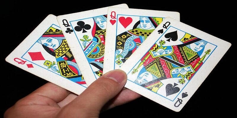 Mẹo tránh thối tứ quý khi chơi Sâm lốc