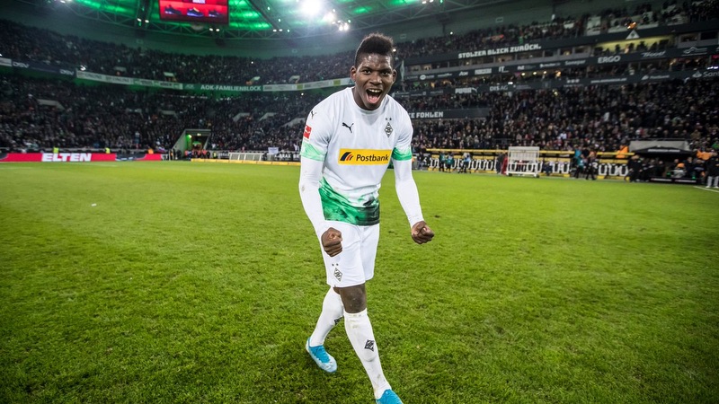 Nhưng sau đó cái tên này không có sự tiến bộ lớn Cầu thủ Breel Embolo - Màn trả thù của cầu thủ người Thụy Sĩ