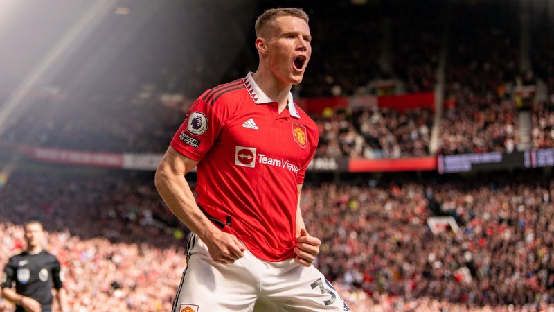 Cầu thủ Scott McTominay đã chơi cho MU trong một thời gian rất dài Cầu thủ Scott McTominay - Người mang nỗi buồn cho MU