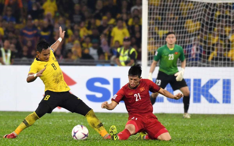 Đá thòng là gì? Vị trí tối quan trọng trong sơ đồ bóng đá