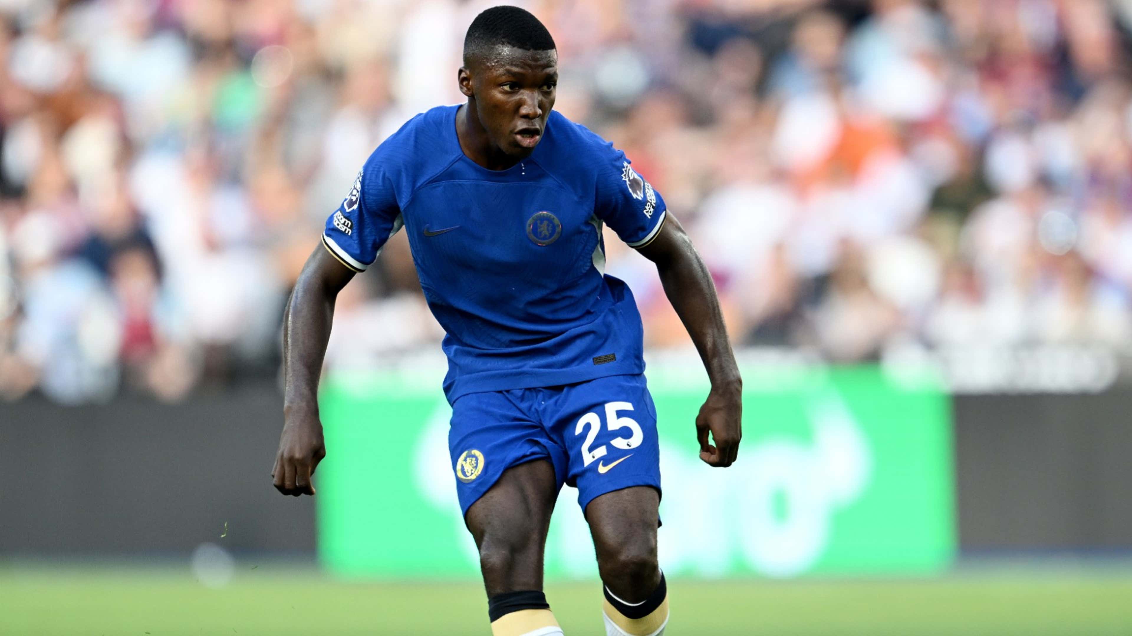 Moises Caicedo thi đấu đầy năng nổ tại Ngoại hạng Anh