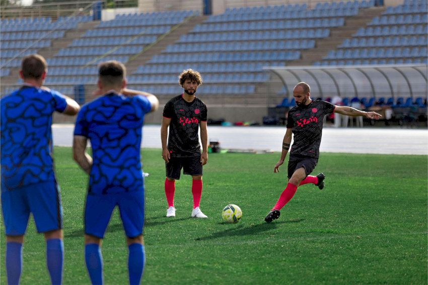 Hướng Dẫn Cách Sút Bóng Mạnh Như Cầu Thủ Chuyên Nghiệp